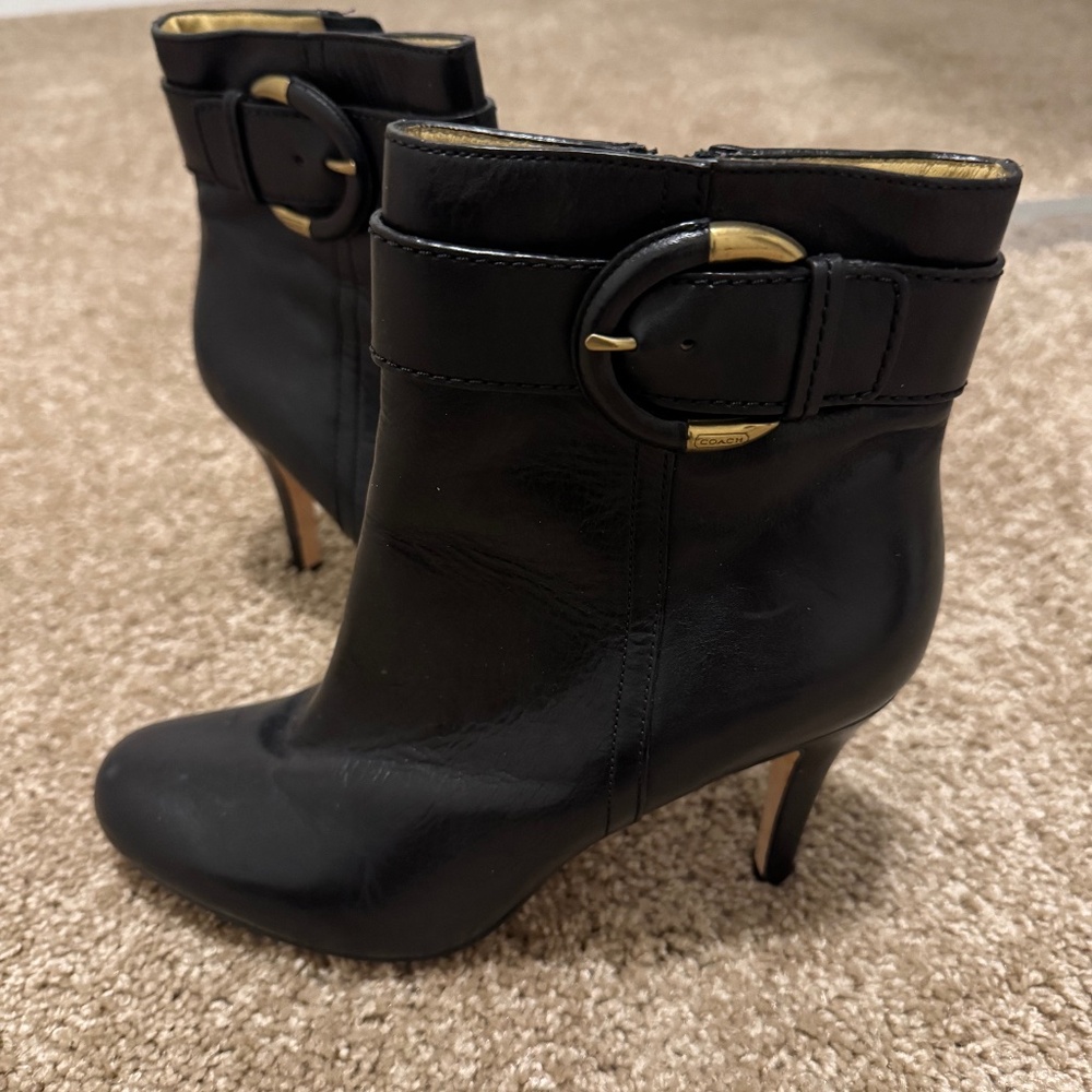 Black Leather Coach  Blossom Ankle Boots Size 9B